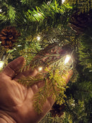 ÁRVORE REALISTA PINHEIRO CONSTELAÇÃO 400 LEDS WARM 1241 GALHOS 2,10CM MODELO CLICK BIVOLT